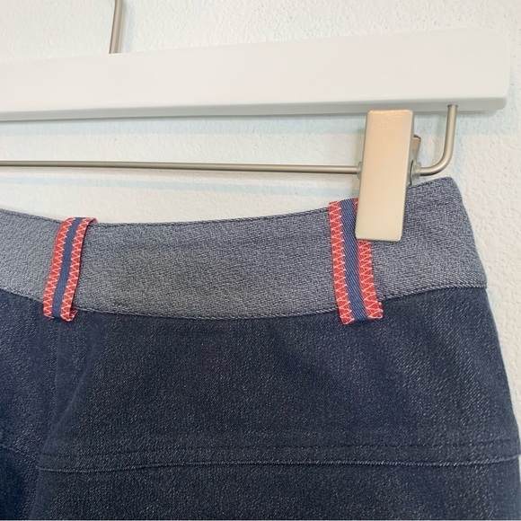 St. John Sport Stretch Jeans in dark wash denim size 6 - Picture 7 of 10